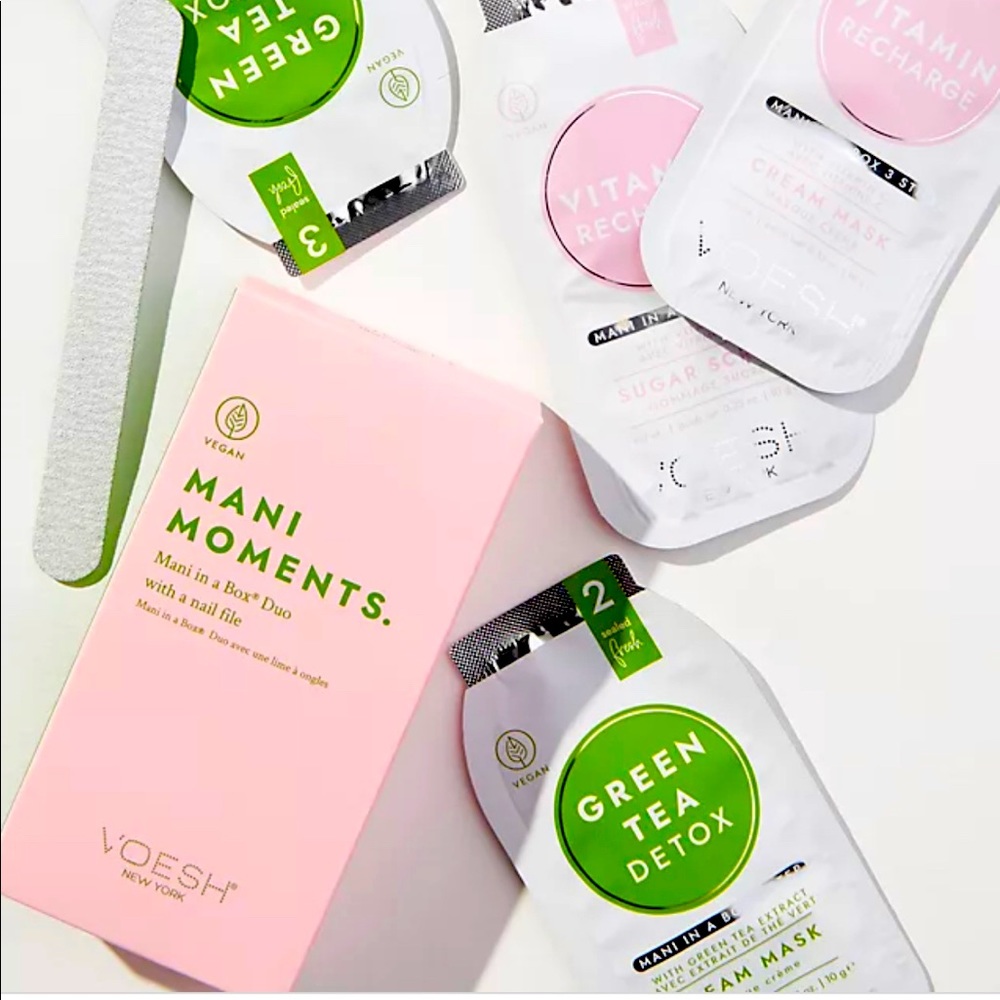 Mani moments